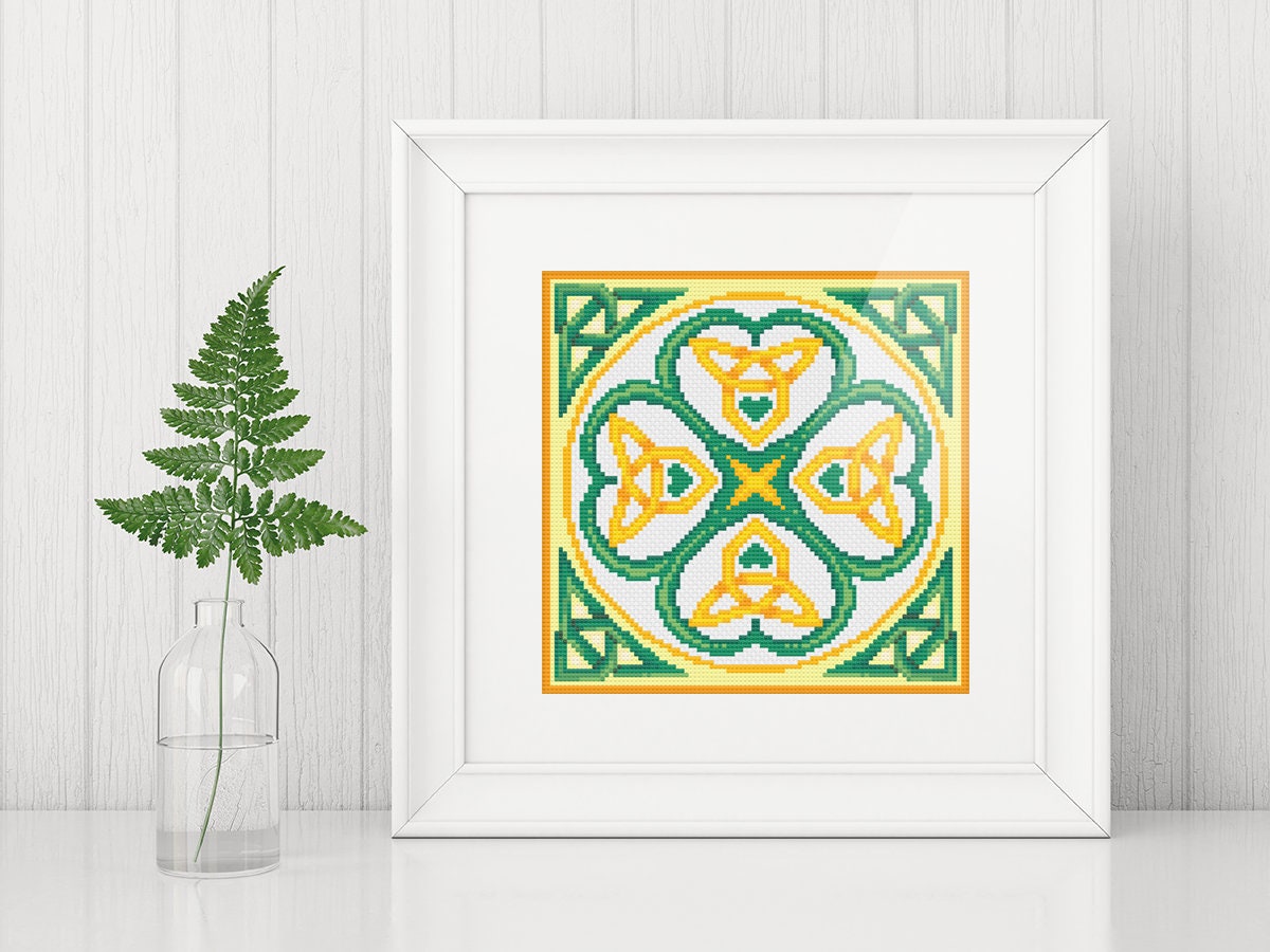 Celtic Cross Stitch - Four Leaf Clover Stitch Pattern | Irish Embroidery Chart