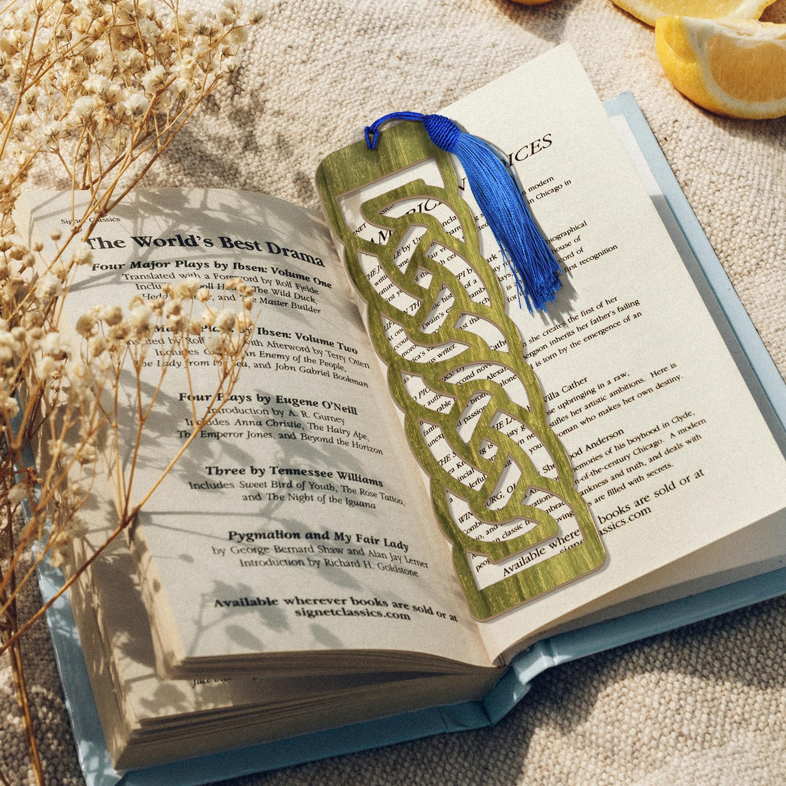 Celtic Wooden Bookmark – Laser Cut Olive Green Woodgrain Finish with Tassel