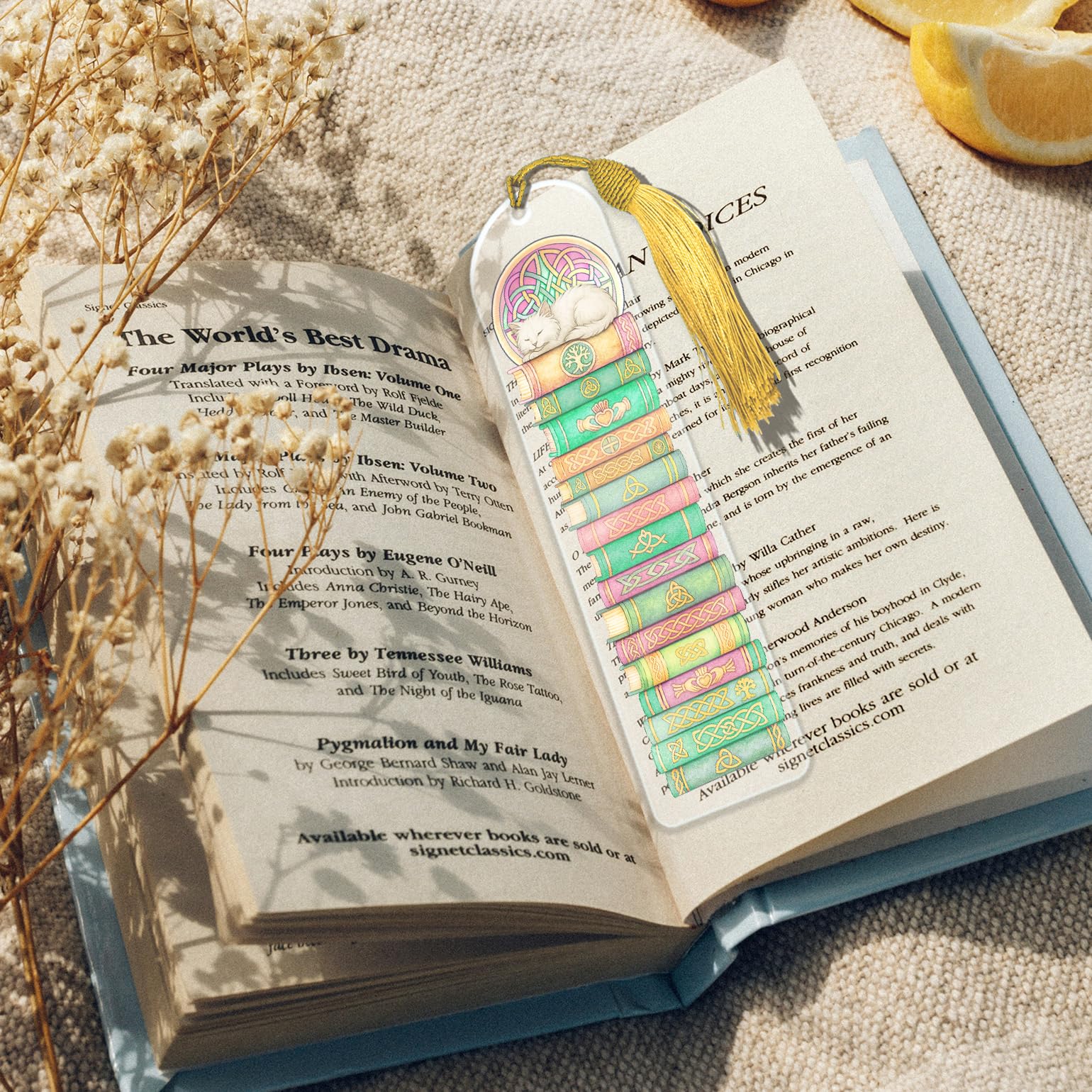 Celtic Cat Bookmark – Durable Acrylic Book Accessory with Gold Tassel