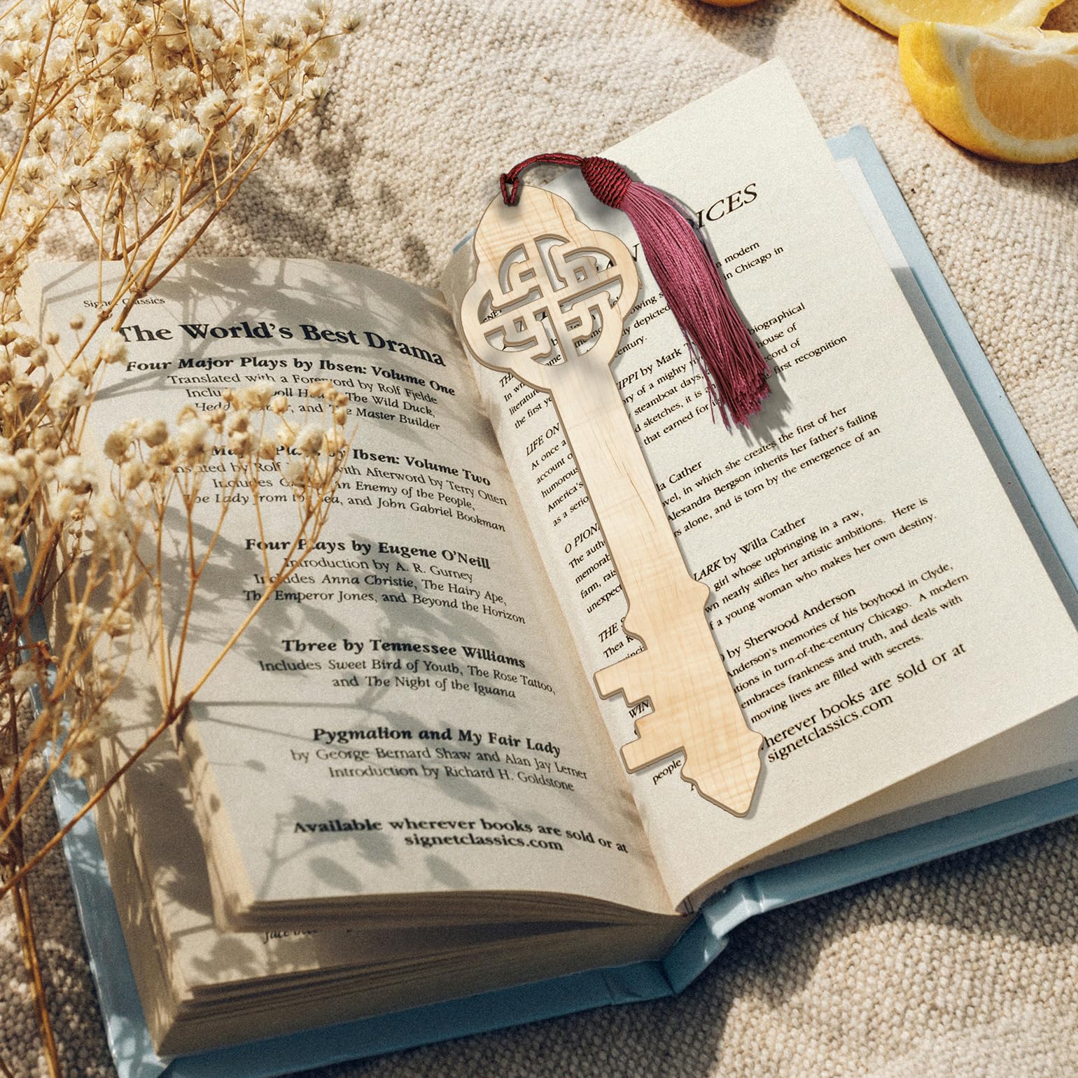 Wooden Bookmark – Celtic Knot Design with Four Leaf Clover & Tassel Accessory