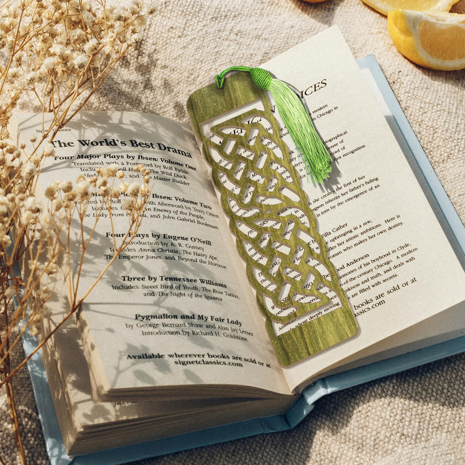 Celtic Wooden Bookmark – Intricate Laser Cut Knot Design with Silky Tassel