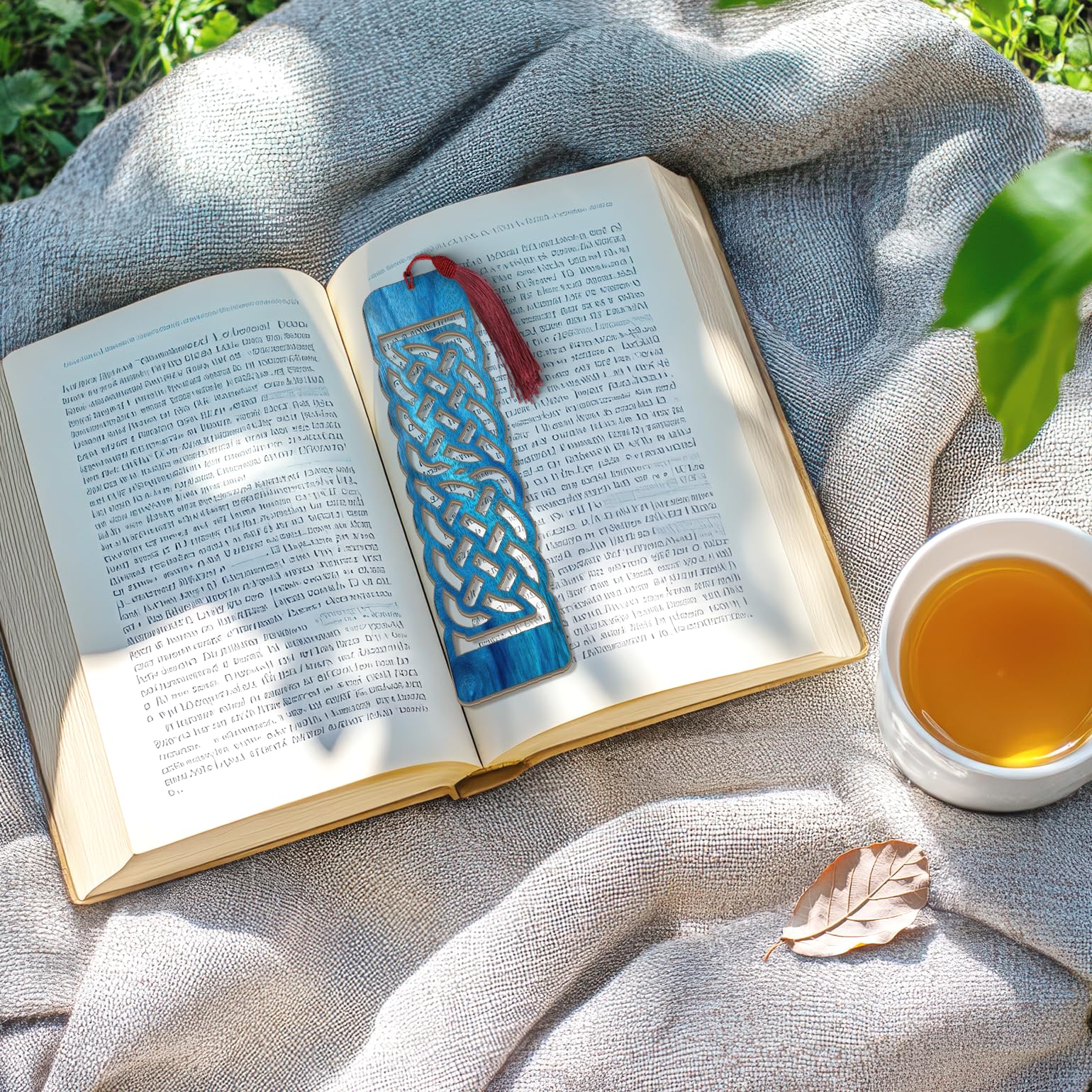 Celtic Wooden Bookmark – Laser Cut Blue Wood Grain Bookmark with Silky Tassel