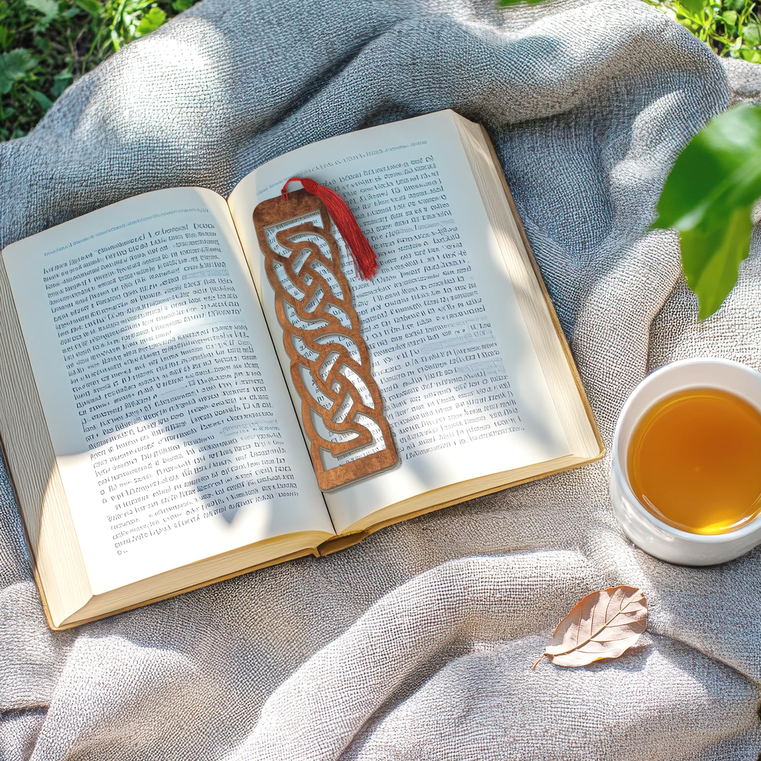 Celtic Wooden Bookmark – Laser Cut Interlocking Knot Design | Dark Wood Finish