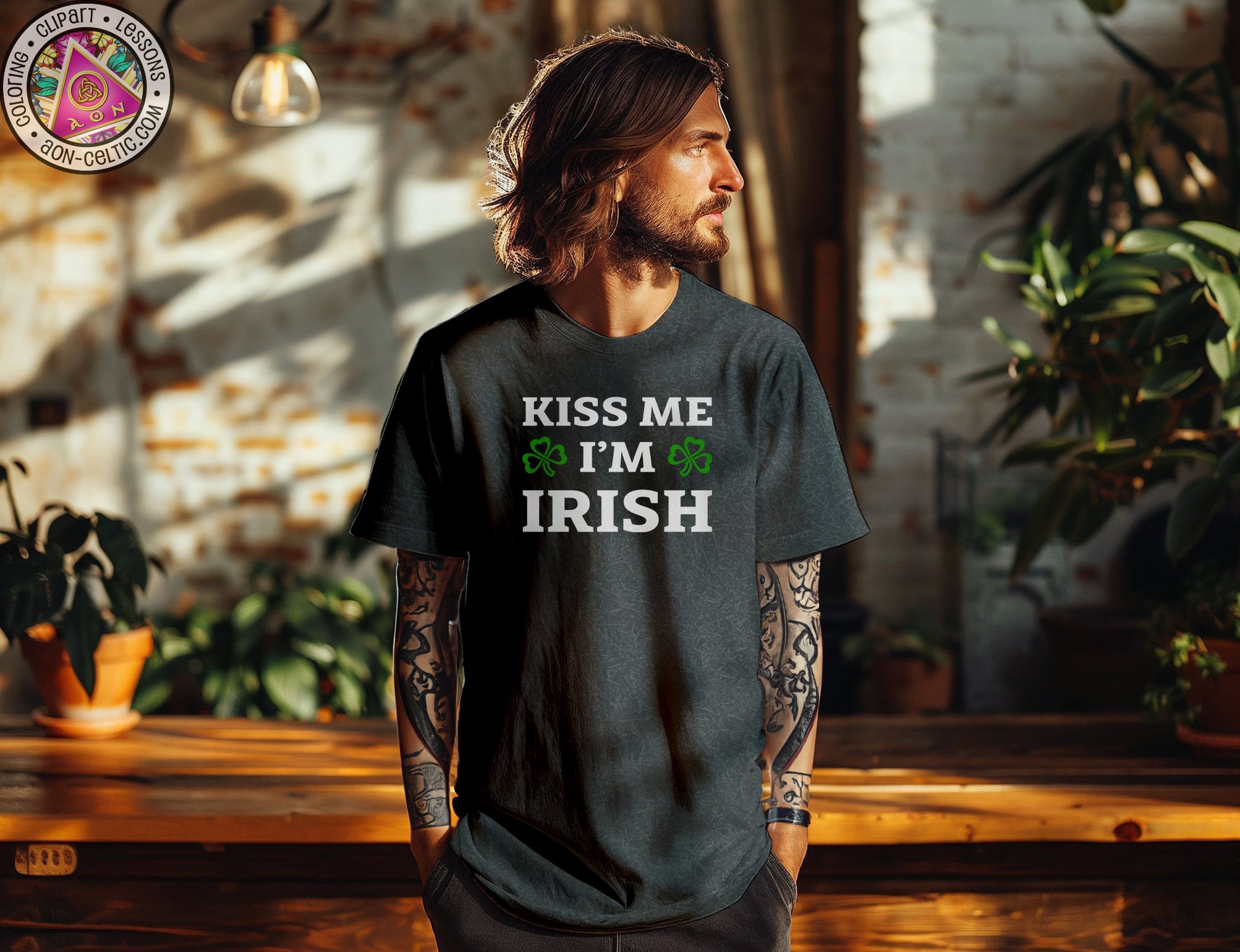 a man wearing a t - shirt that says kiss me i'm irish