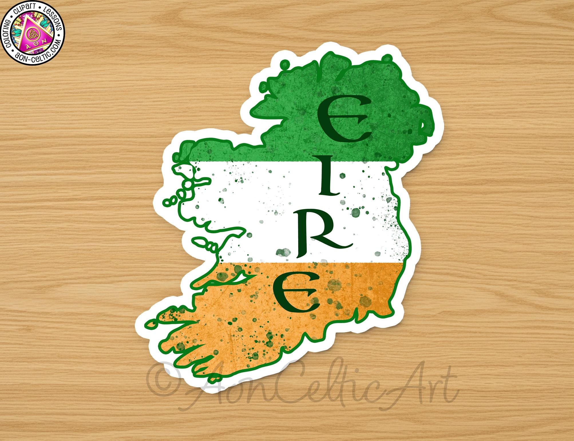 A sticker depicting the map of Ireland with the word "Éire" written on it.