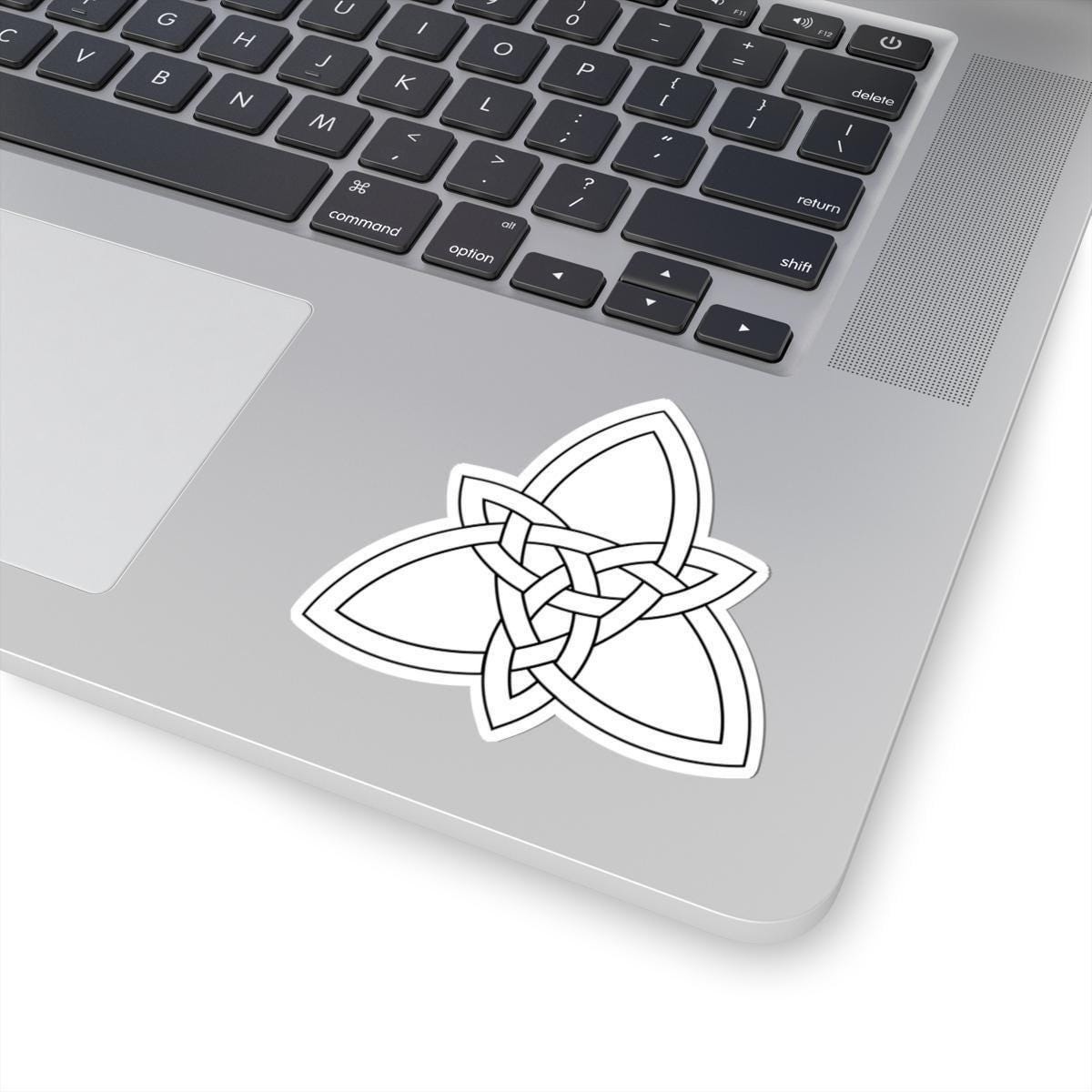 Celtic Vinyl Sticker – Trinity Knot Decal With White Line Triquetra Design