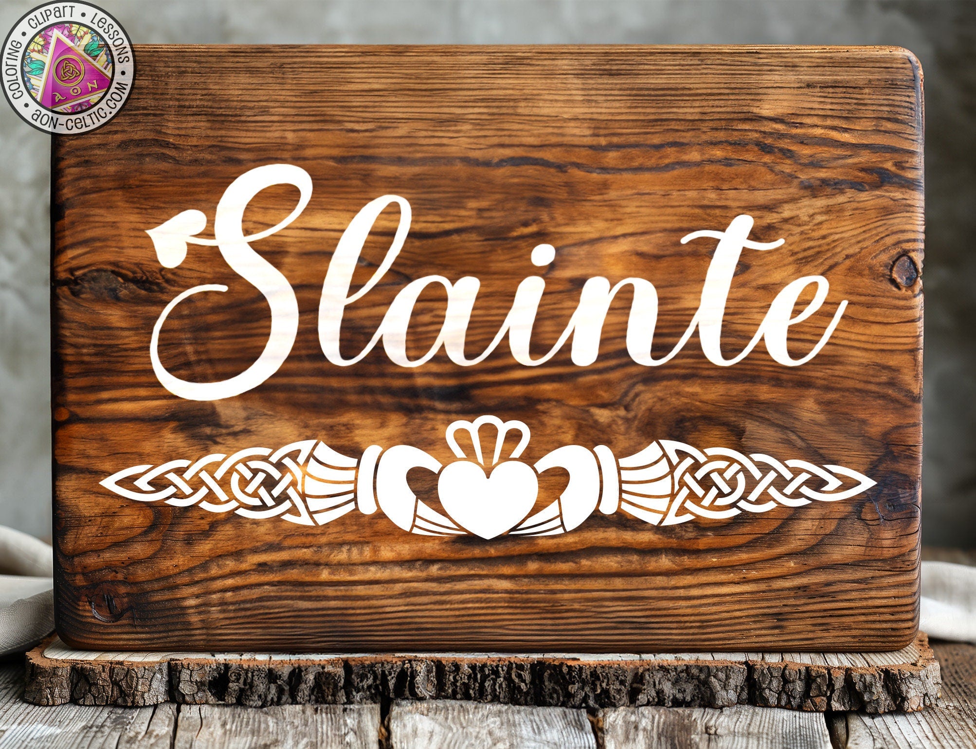 a wooden sign that says slantee on it