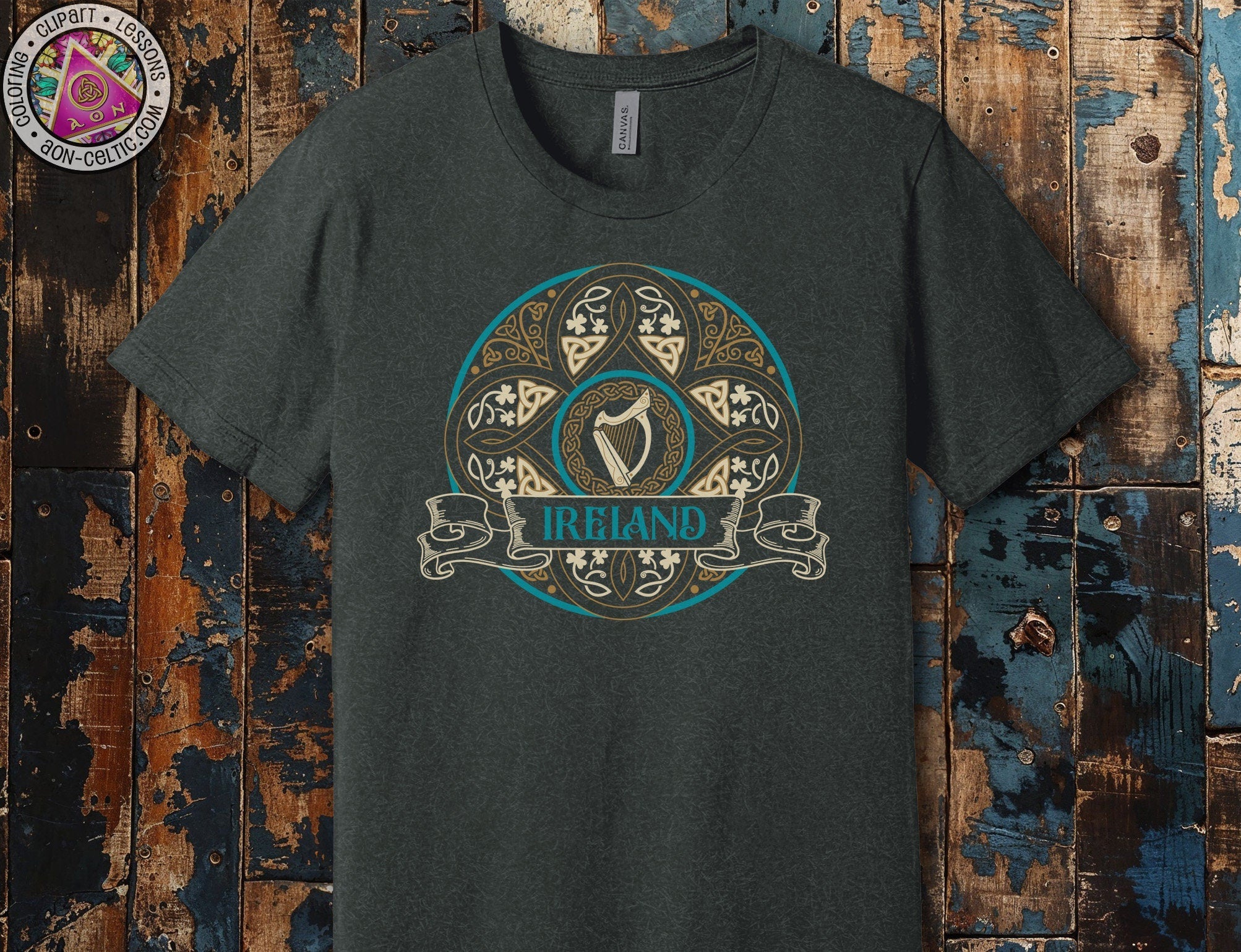 a t - shirt with the word ireland on it
