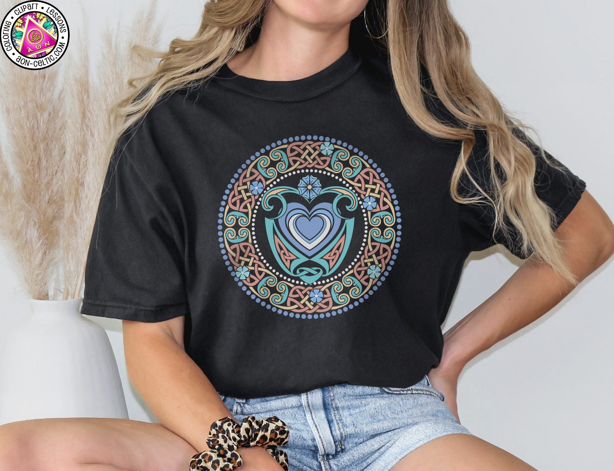 Celtic Heart Shirt – Soft Cotton T-Shirt With Celtic Knots Tee Design For St Patrick's Day